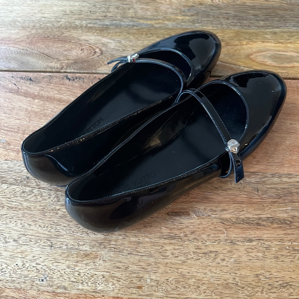 Louis Vuitton Uniforme Women’s Flat Loafer